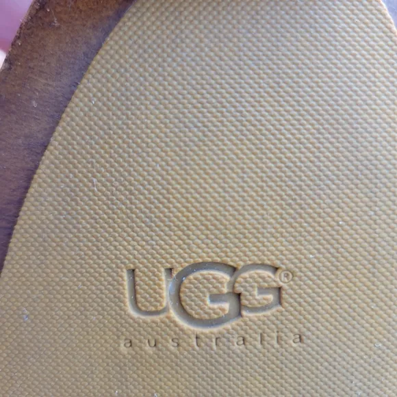 UGG Australia Stella Cognac Leather Mid Calf Sheepskin Heel Cylinder Boots Sz.9