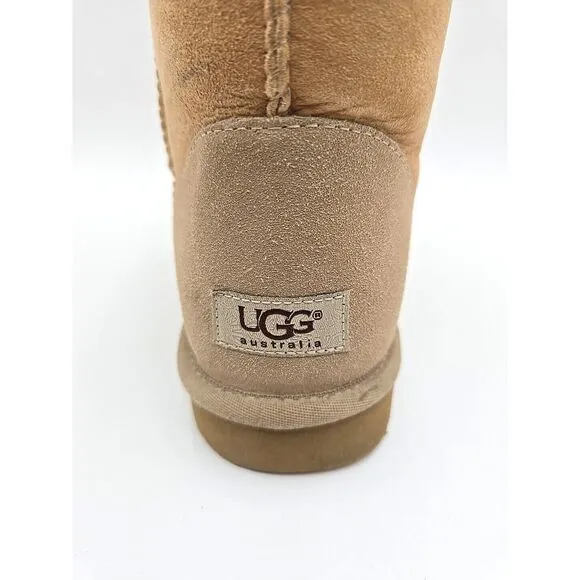 UGG Australia Women Classic Short‎ Boots Winter Snow Comfort Boots Womens 10