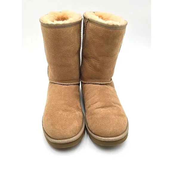 UGG Australia Women Classic Short‎ Boots Winter Snow Comfort Boots Womens 10