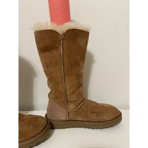 UGG Bailey Button Triplet Sheepskin Mid Calf Boots Chestnut Women's Size 6