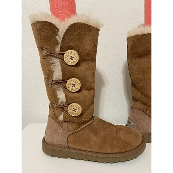 UGG Bailey Button Triplet Sheepskin Mid Calf Boots Chestnut Women's Size 6