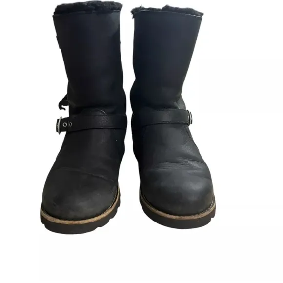 UGG Black Winter Boots with Furry Lining and Decorative Straps