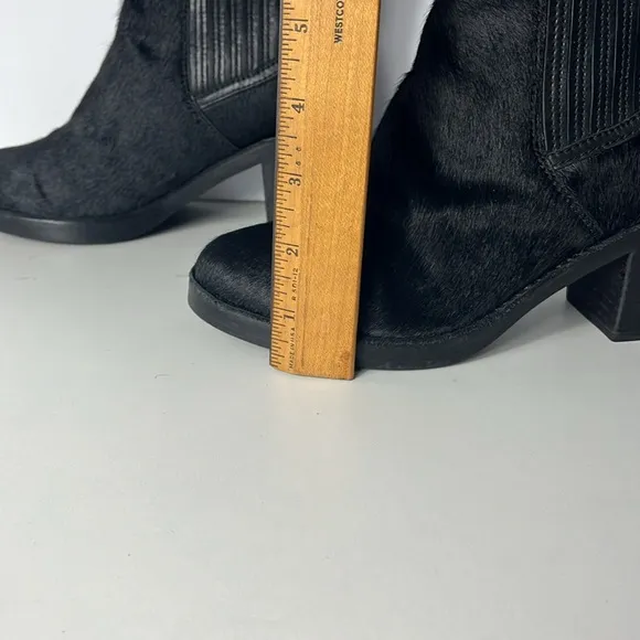 UGG camden Exotic black calf cow hair ankle boots women’s size 5