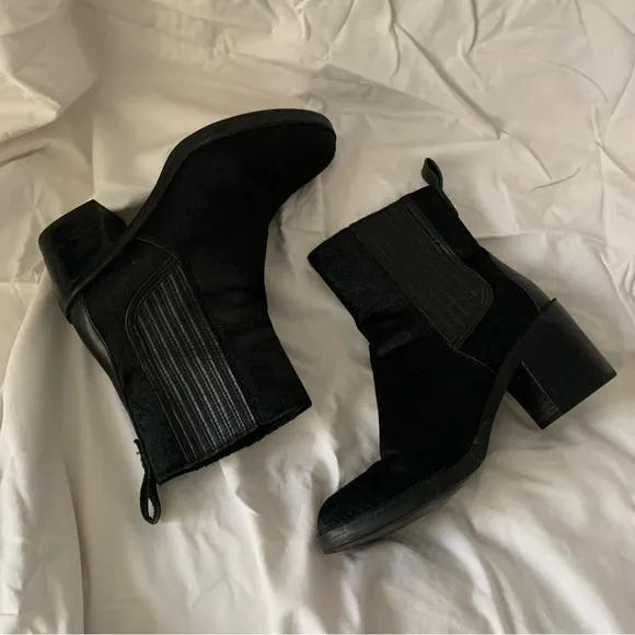 UGG Camden Exotic Calf Hair Chelsea  Ankle Boots Booties black size 8