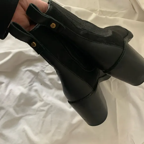 UGG Camden Exotic Calf Hair Chelsea  Ankle Boots Booties black size 8