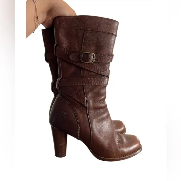 UGG Carolina Mid-Calf Leather Heeled Boots in Tobacco Brown✨