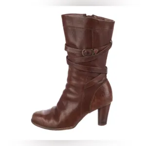 UGG Carolina Mid-Calf Leather Heeled Boots in Tobacco Brown✨