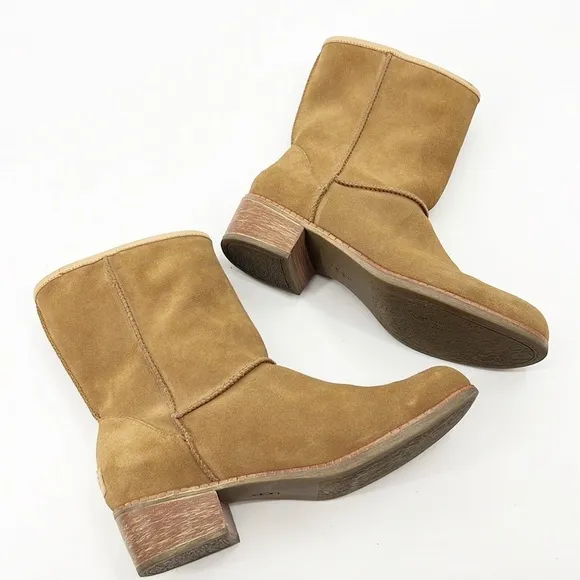 UGG Cyrinda Chestnut Suede Heeled Mid-Calf Western Flavor Boot Size 9.5 NWOT