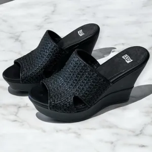 UGG Doha Black Woven Leather Wedge Platform Sandals Size 7 Women’s