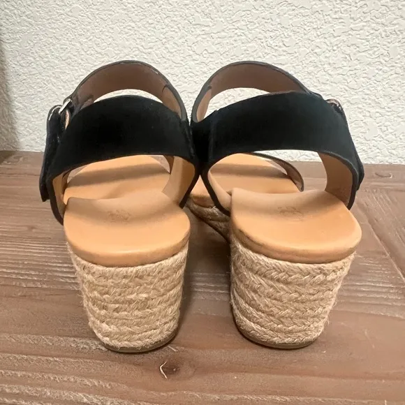 UGG Eisley Wedge Sandal Black Size 6 EUC