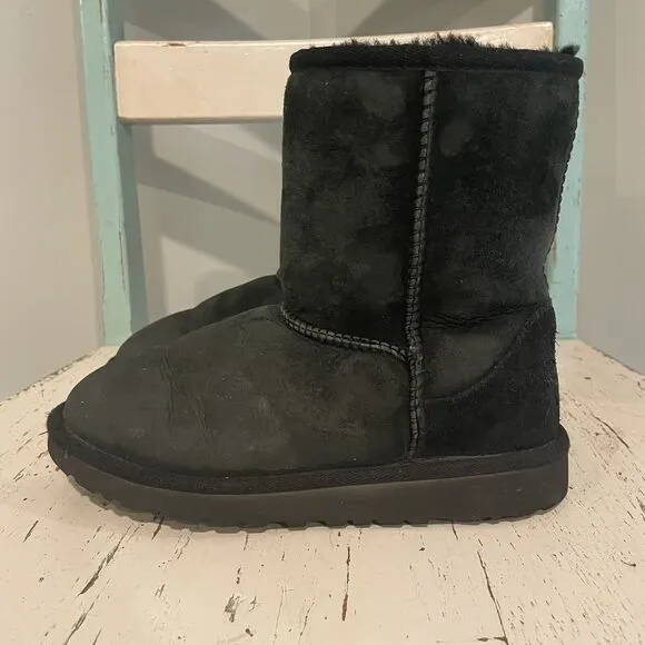Ugg Girls Suede Shearling Lined Mid Calf Classic ll Comfort Boots Black Size 2