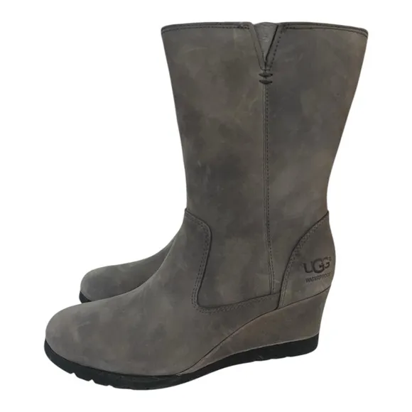 UGG Joely Shearling Lined Wedge Winter Boot, Waterproof Leather, Womens Size 5.5