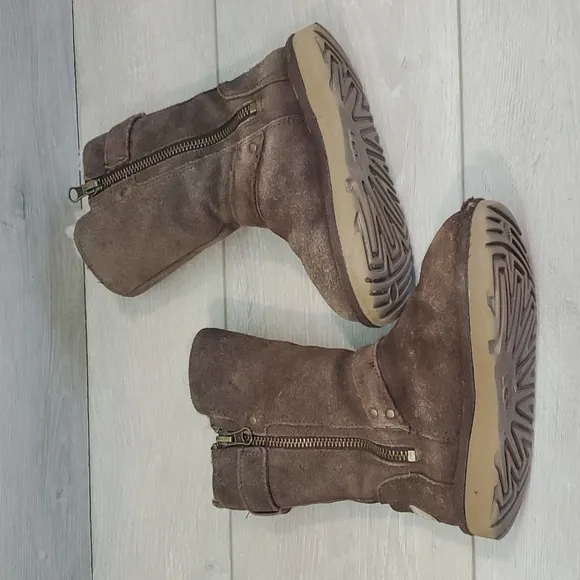 Ugg Kids Girls Magda Water Resistant Mid Calf Sheepskin Boots shoes sz 10