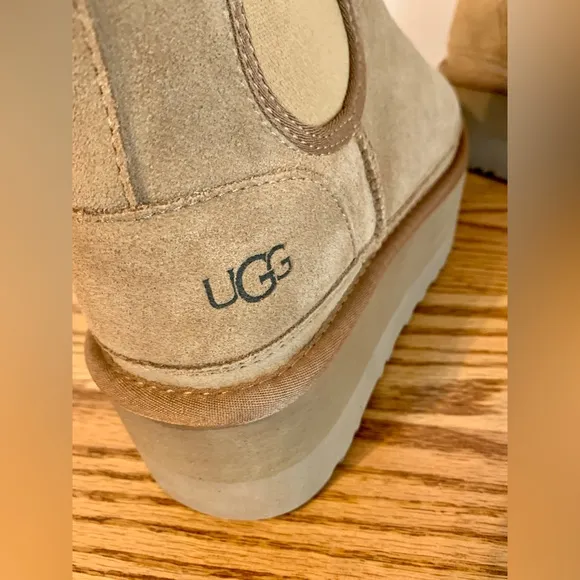 Ugg Neumel Platform Chelsea Boots Chestnut Suede Shearling Sheepskin Chukka NEW