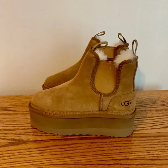 Ugg Neumel Platform Chelsea Boots Chestnut Suede Shearling Sheepskin Chukka NEW