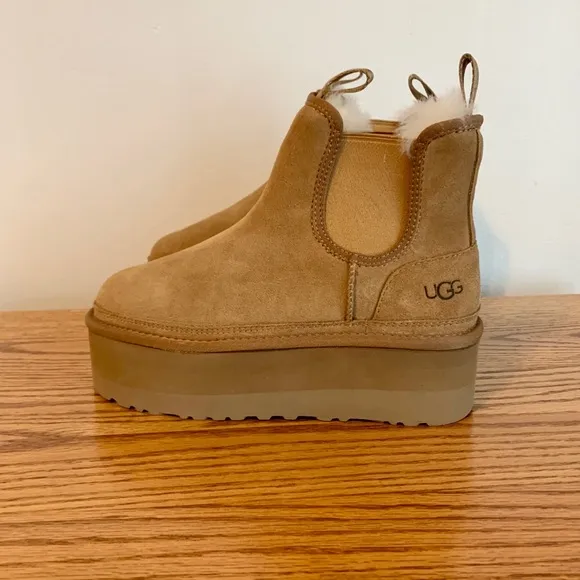 Ugg Neumel Platform Chelsea Boots Chestnut Suede Shearling Sheepskin Chukka NEW