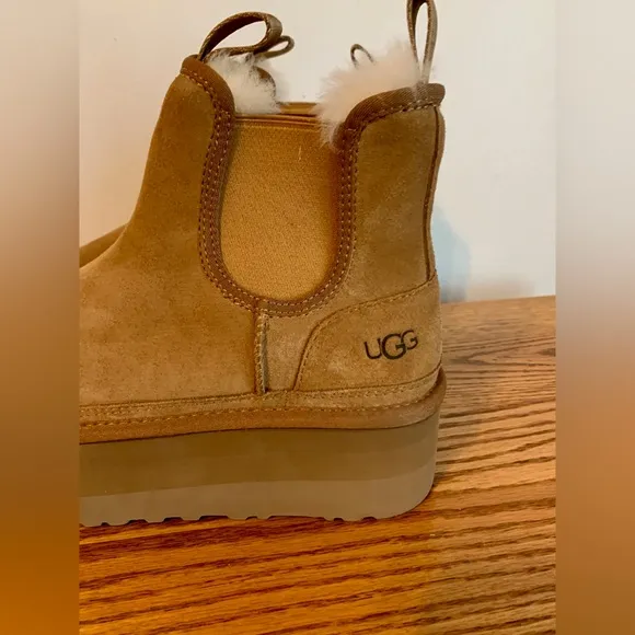 Ugg Neumel Platform Chelsea Boots Chestnut Suede Shearling Sheepskin Chukka NEW