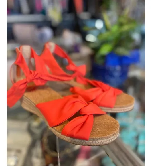 Ugg Sandals Shoe Size 8.5