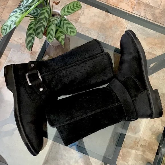 UGG Shani Moto Boots