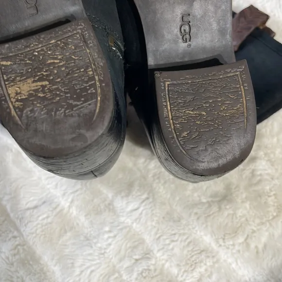 Ugg Suede Leather Mid-calf Boots, Zips at inside, distressed, Size: 7.5,…
