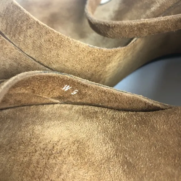 UGG Violet Suede Leather Wedge Sandals Chestnut Tan