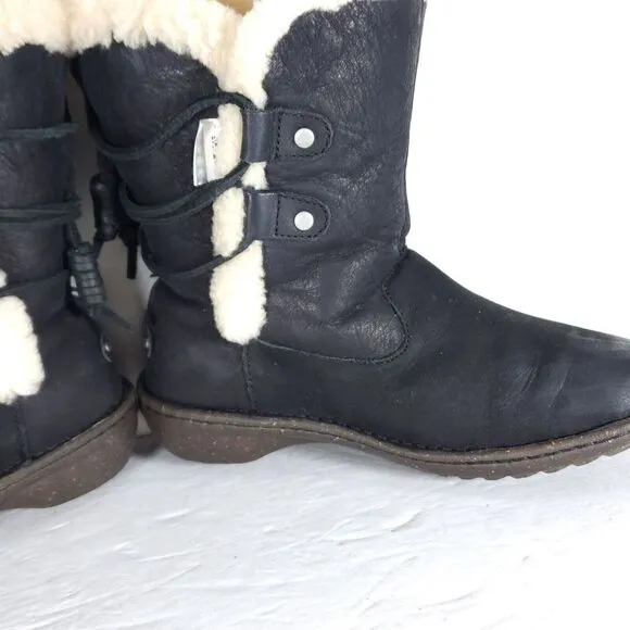 UGG Women's Akadia US 7 Black Leather Sheepskin Shearling Mid Calf Winter Boots