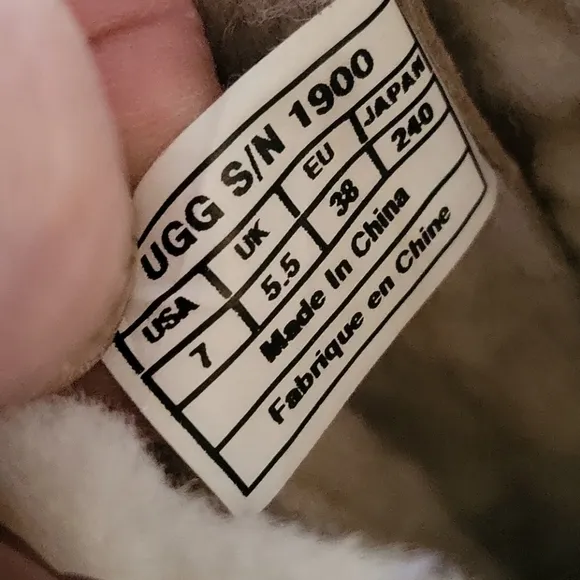 Ugg Women's Belcloud Sheepskin Shearling Lined Tall Duck Boots 7M