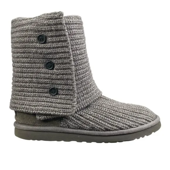 UGG Women’s Grey Knit Cardy 5819 Pull On Winter Boot Size US 8