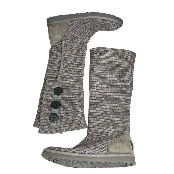 UGG Women’s Grey Knit Cardy 5819 Pull On Winter Boot Size US 8