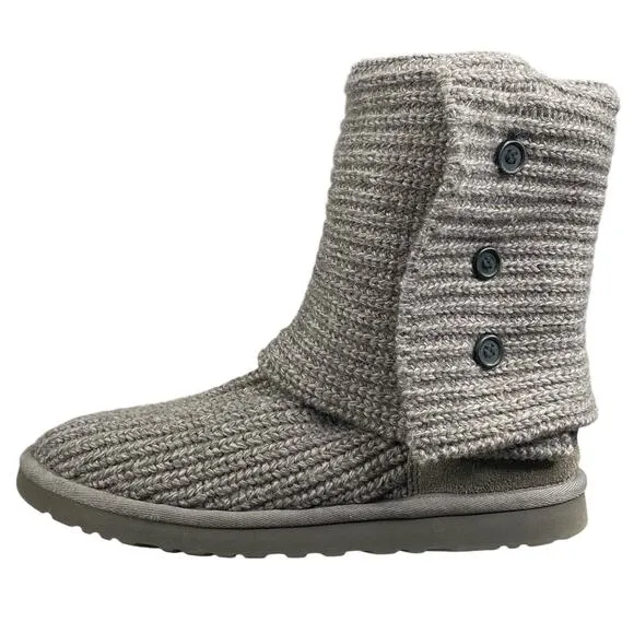 UGG Women’s Grey Knit Cardy 5819 Pull On Winter Boot Size US 8