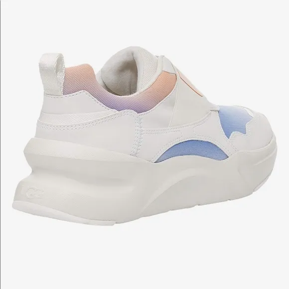 UGG WOMEN’S LA FLEX SNEAKERS