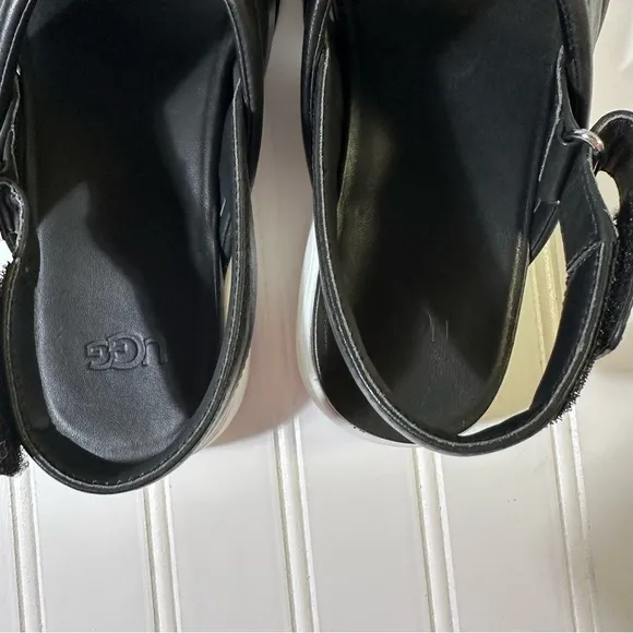Ugg Zayne sling back platform sandals black women’s 9