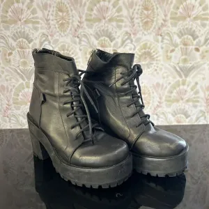 UNIF Reverb Black Chunky Platform Combat Boots Leather Women’s 7 Goth