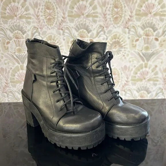 UNIF Reverb Black Chunky Platform Combat Boots Leather Women’s 7 Goth