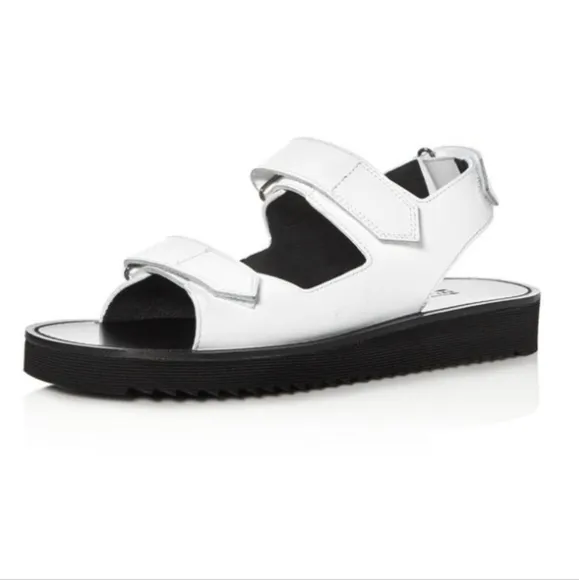 Uri Minkoff Men's Riva Sandals US 9 White.  NWOT BOX