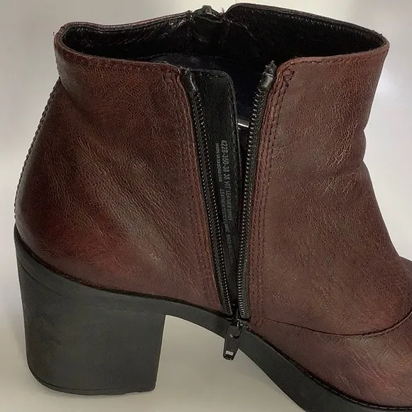 Vagabond Chunky Heeled Double Zipper Leather Boots Size 38