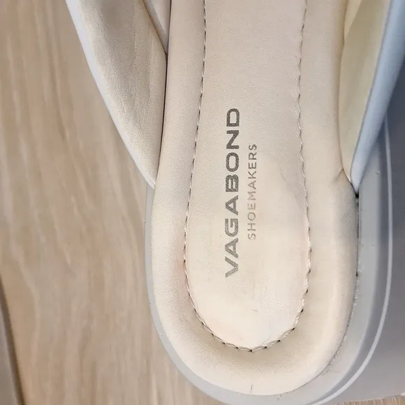 Vagabond Shoemaker Off-White Women's Courtney Slide Platform Sandals 7