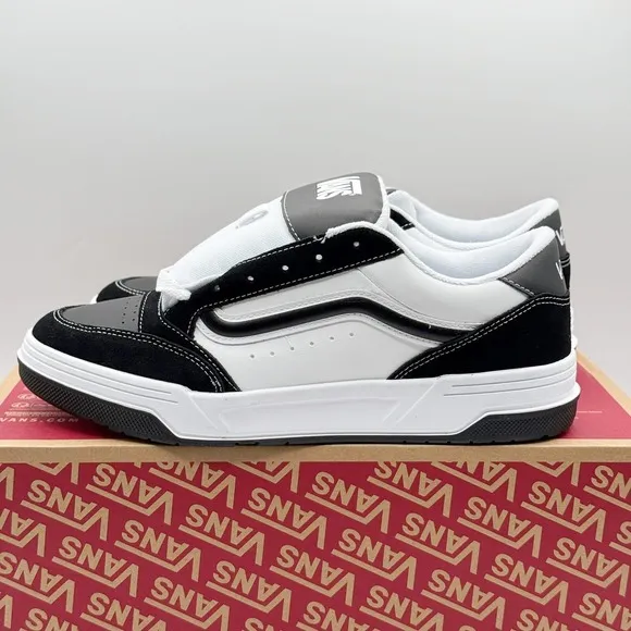 Vans Hylane Puffy Skate Shoe Sneakers Size 9 Mens Black/White New In Box