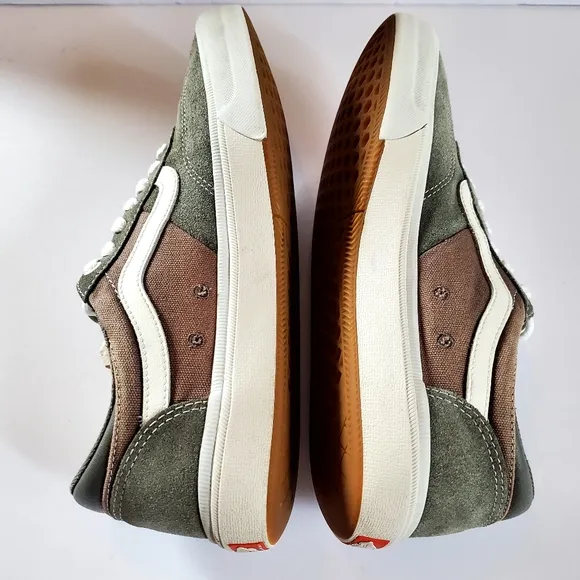 Vans Men's Olive and Brown Sneakers Gilbert Crocket Size 9.5