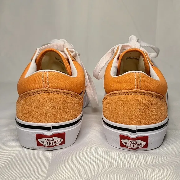 Vans Old Skool Kids Girls Size 4Y Womens Size 5.5 Sneakers Melon True White New