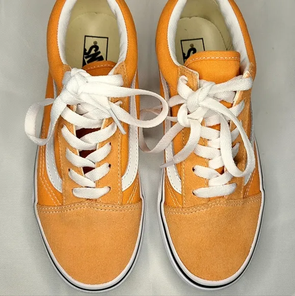 Vans Old Skool Kids Girls Size 4Y Womens Size 5.5 Sneakers Melon True White New
