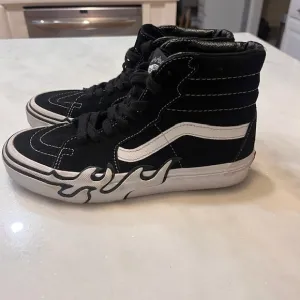 Vans Sk8-Hi Flame High Top Sneakers Black White Shoes size Kids Men 5 Womens 6.5