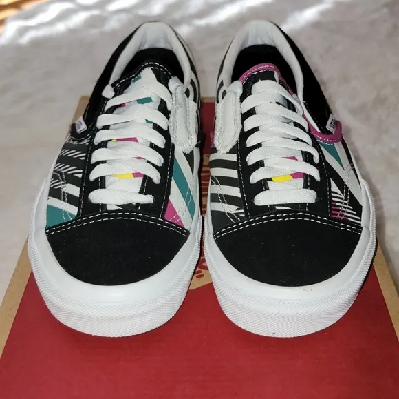 Vans Slip On Cap 'Juxtapoze Pack' Multicolor Sneaker Shoes Size Women 7 Men 5.5