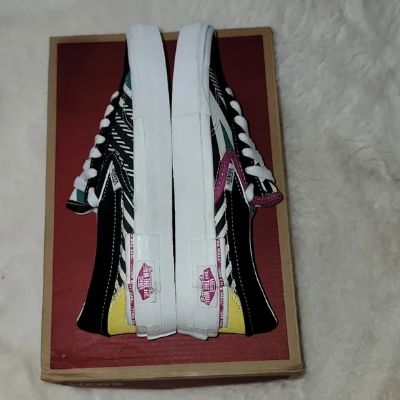 Vans Slip On Cap 'Juxtapoze Pack' Multicolor Sneaker Shoes Size Women 7 Men 5.5