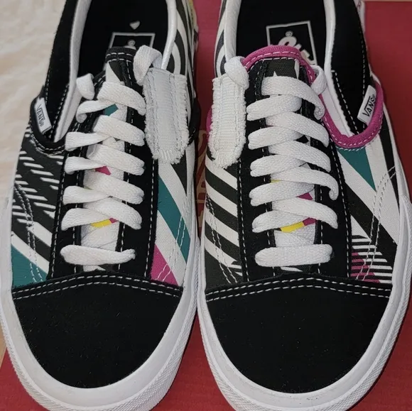 Vans Slip On Cap 'Juxtapoze Pack' Multicolor Sneaker Shoes Size Women 7 Men 5.5