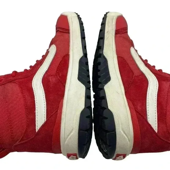 Vans UltraRange Exo High MTE size 8 red boot sneakers