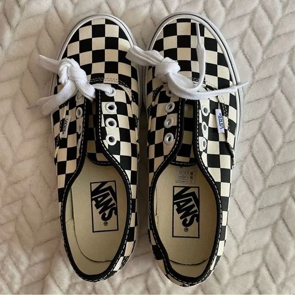 Vans - Unisex Authentic Golden Coast Checkerboard Sneakers (W 6.0 / M 4.5) NWB