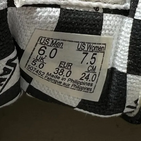Vans Unisex Sk8-Hi Reconstruct High Top Sneakers Black &amp; White Size: Men's 6