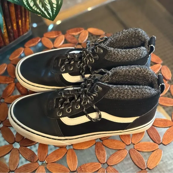 Vans Ward Hi MTE Winterized Cold Weather Men Sneakers Size 8