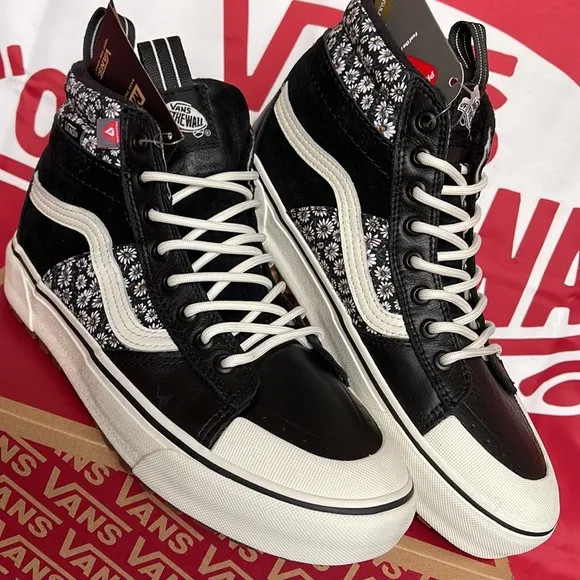Vans WMNS Sk8-Hi Mte-2Black FloralVNOA5HZZF2Bboots sneakers